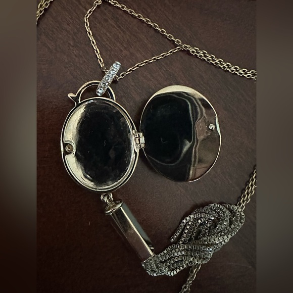 Henri Bendel Gold Tone Crystal Locket Tassel Pendant 35" Necklace 32.1g GUC - Picture 7 of 9